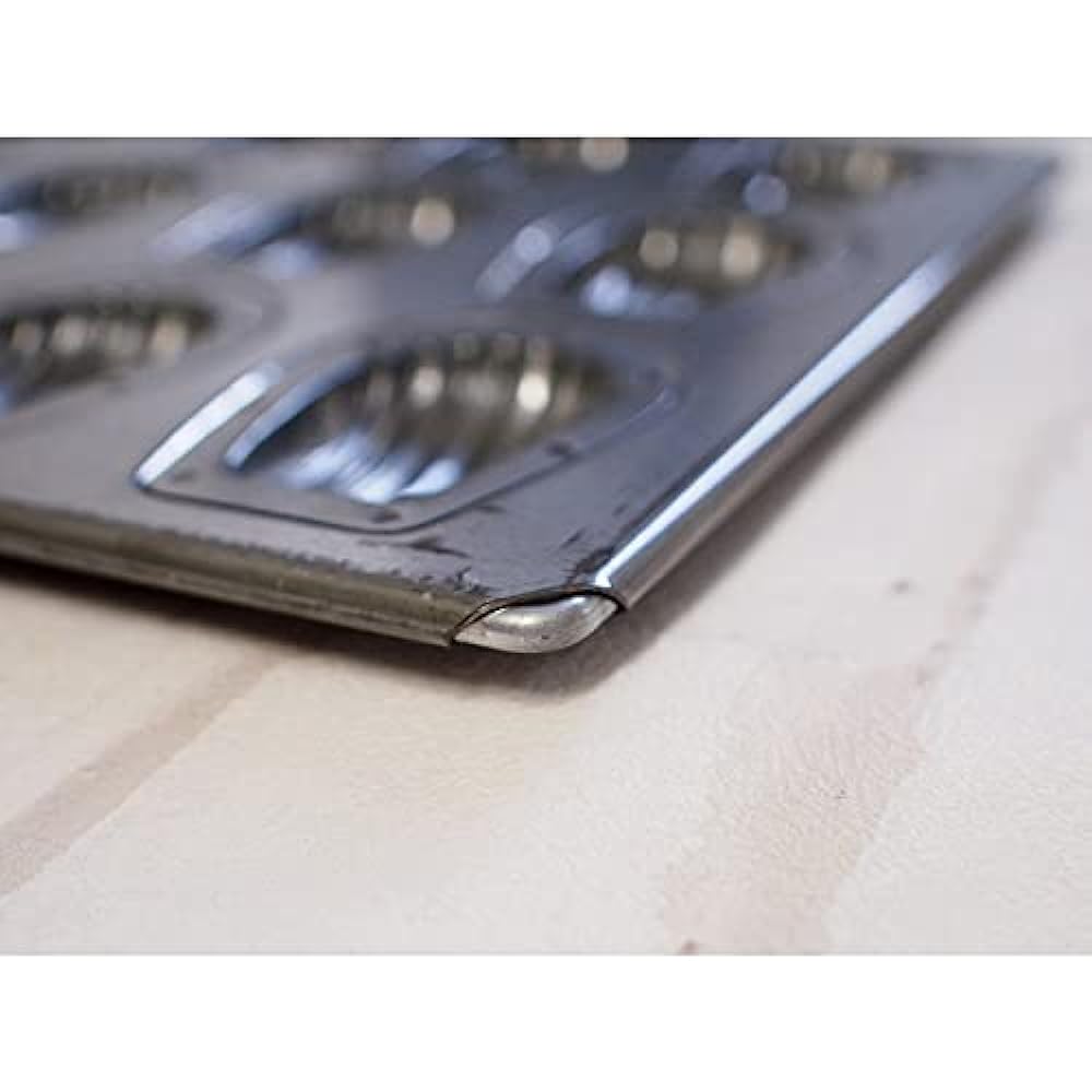 Matsunaga Silicone Processed Silver Madeleine Top Plate 8P MS15