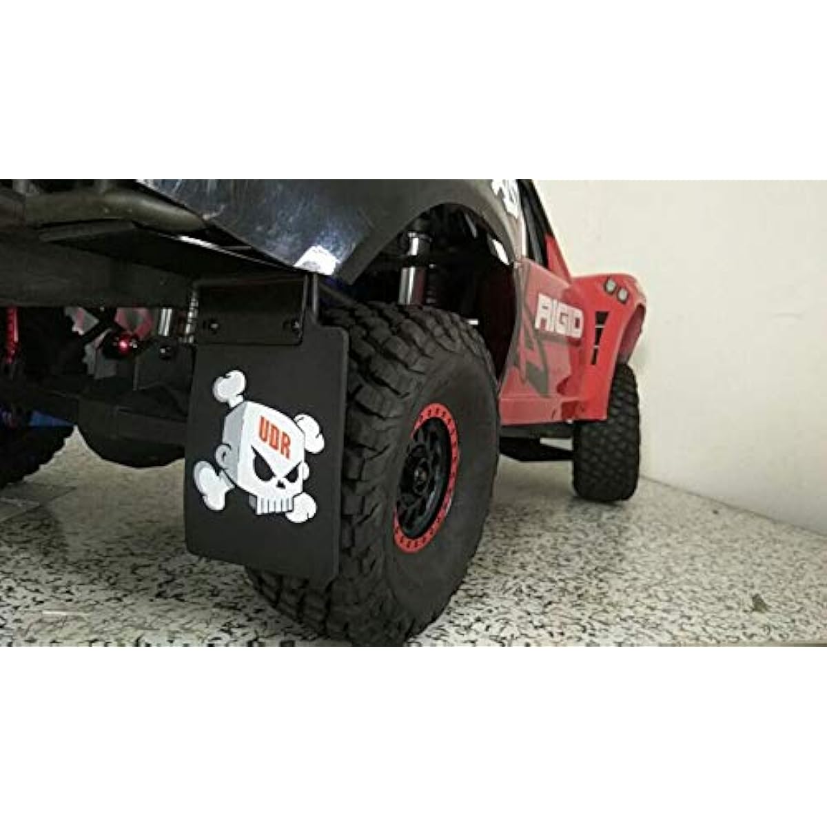 Mud-proof Rear Mud Flaps Rubber Fender With Steel Frame for Traxxas 1/7 UDR Unlimited Desert Racer