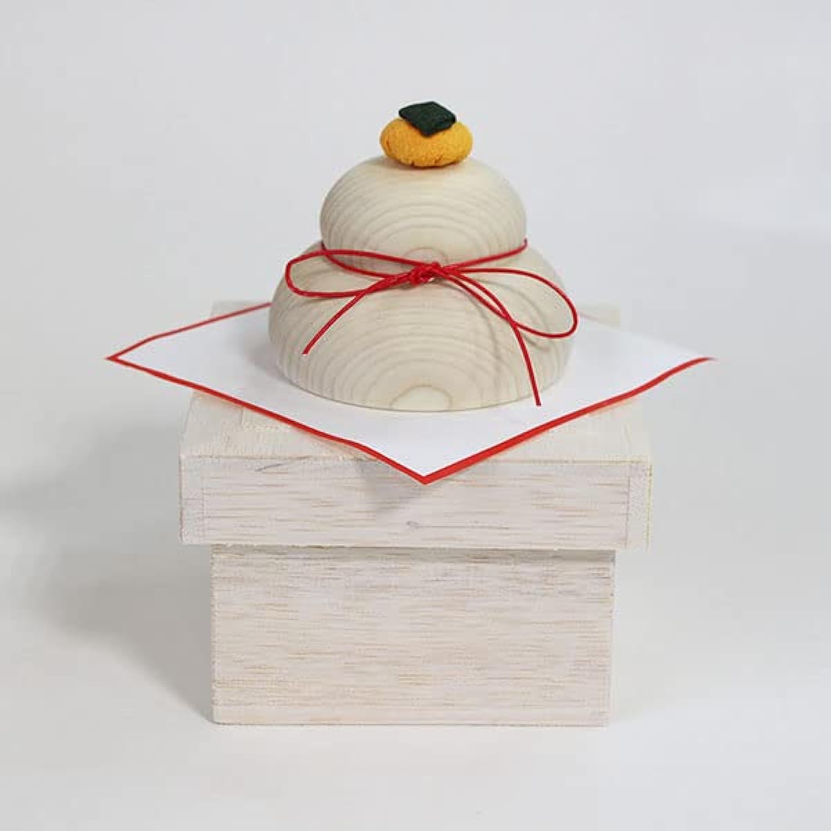 Kagami mochi, plain wood lacquer, wooden, made in Japan, auspicious decoration, Kagami mochi, New Year decoration, New Year decoration, object, New Year, interior decoration, ornament (wood)