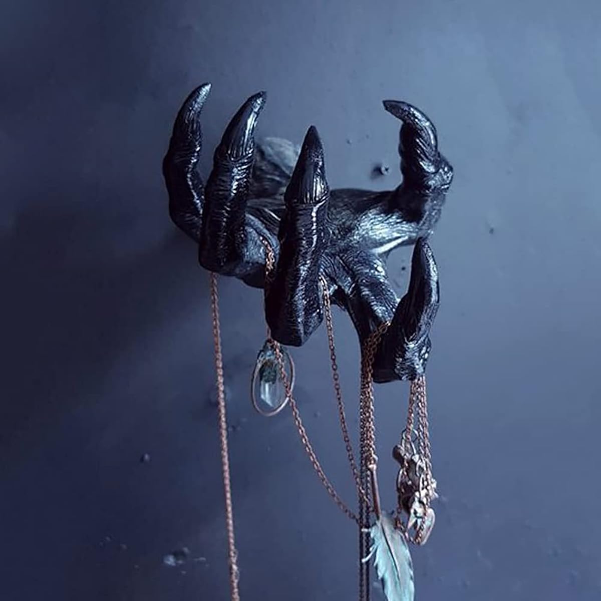 URMAGIC Witch Hand Wall Hanger Decor, Halloween Wall Hanging Decorations 8.5x5.3inch Witch Hand Wall Hook Sculpture, Resin Witch Bracelet Hand Holder Jewelry Display Rack Black Witch Hand Statue