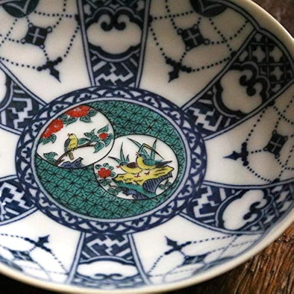 Kutani ware Seikaze No. 4 plate set (set of 5), crest period painting style