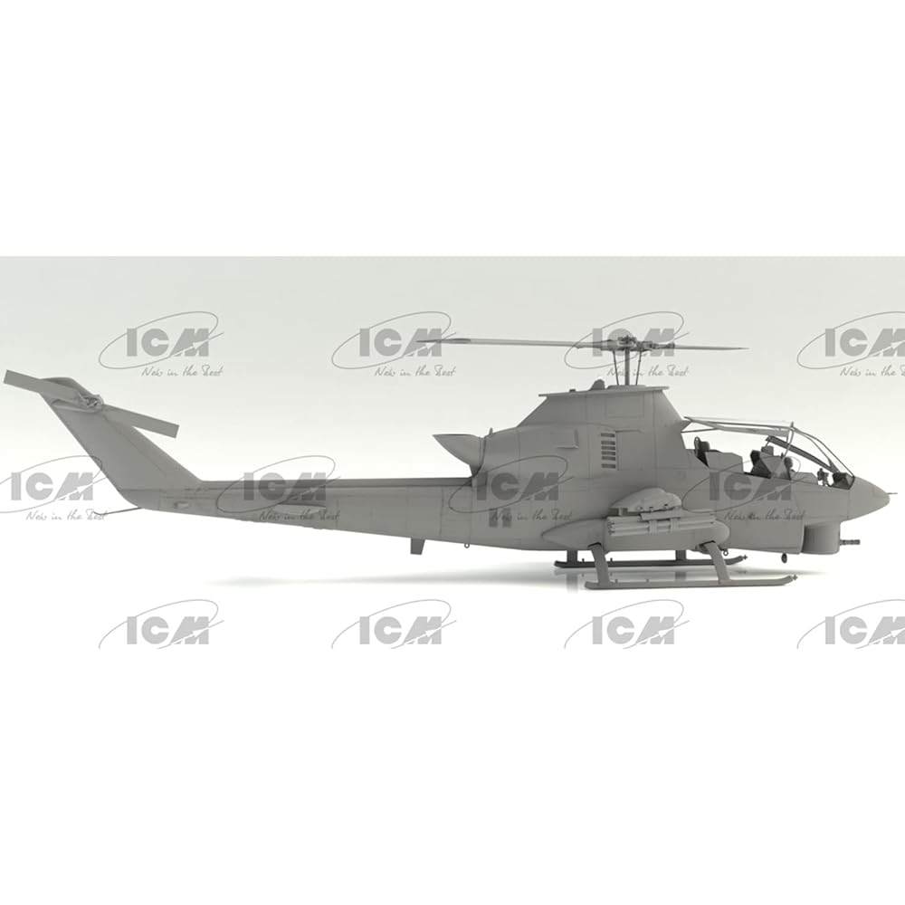 ICM 1/32 US Army AH-1G Cobra w/Vietnam War US Helicopter Pilot Plastic Model 32062