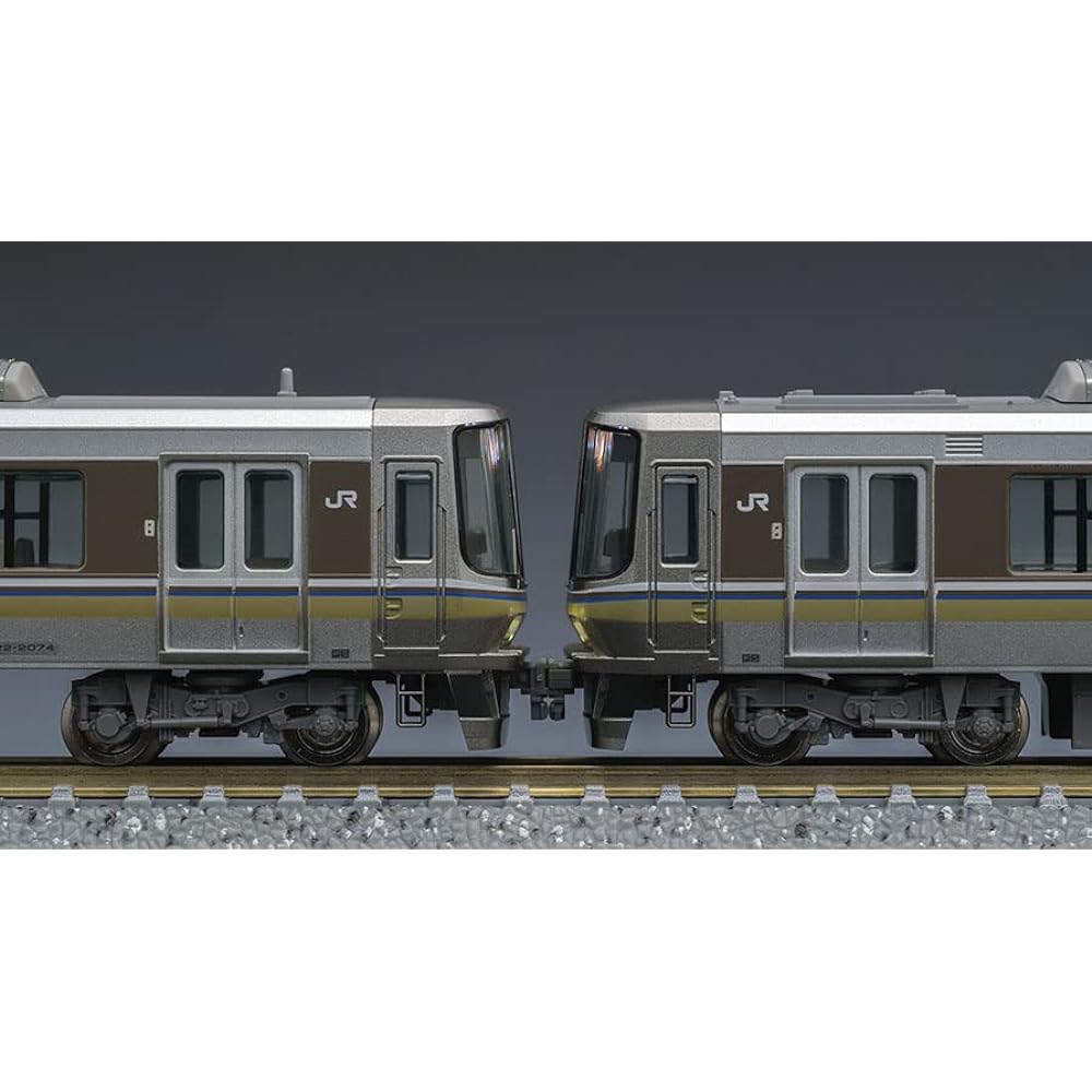 Tomytec TOMIX N Gauge JR 223 2000 Series 6-Car Set 98479 Railway Model Train Silver