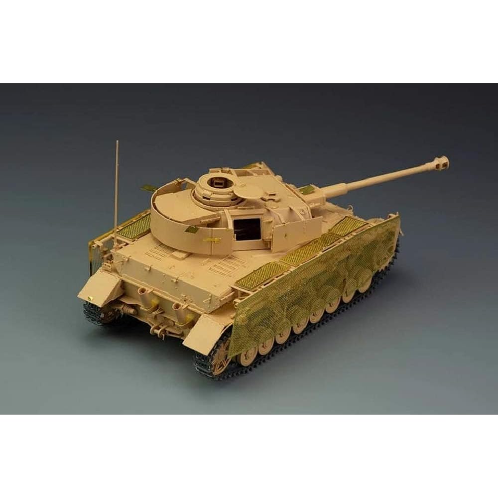 Ryfield Model 1/35 German Army No. 4 Tank J Type Late Model/Observation Tank w/Connected Assembly Movable Track 2 in 1 Plastic Model RFM5033