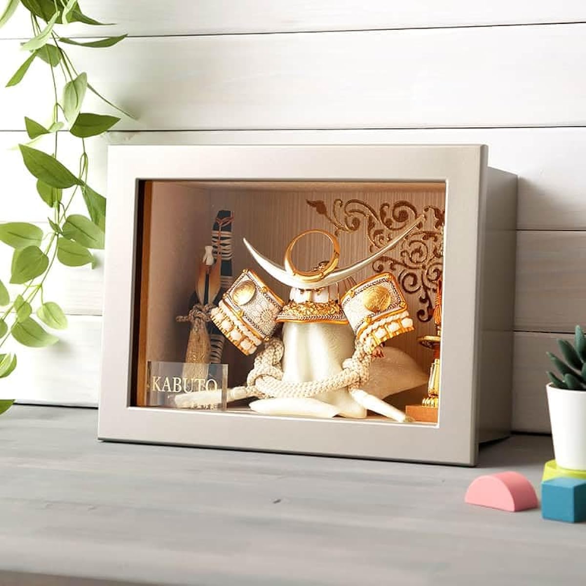 May Doll Uesugi Kenshin Helmet Case Decoration Helmet Decoration Framed Decoration Supervised by Takado Platinum Uesugi Helmet No. 5 h065-mm-122