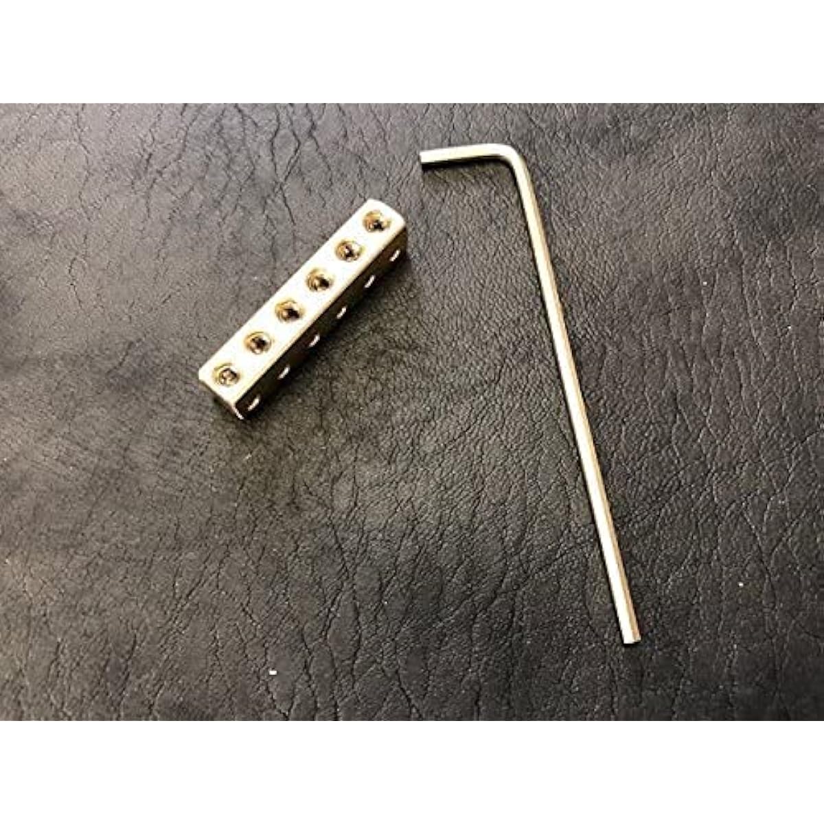 HEADLESS STEINBERGER 6-STRING ADAPTERS COLOR:Aluminum/Steinberger Parts/String Adapters
