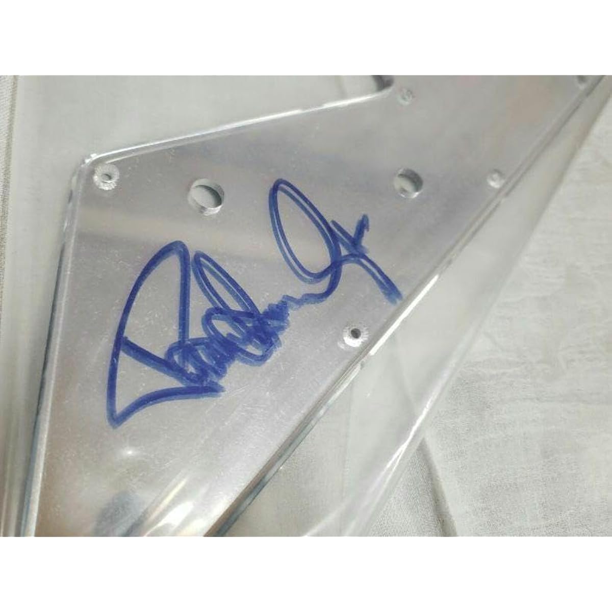 Review: Paul Stanley Signed Pickguard Paul Stanley