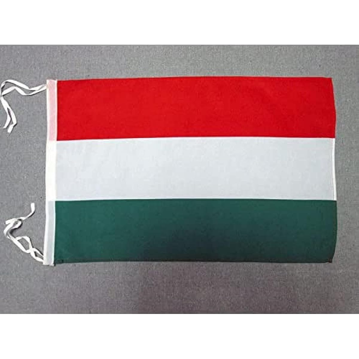 AZ Flag Hungarian Flag 18" x 12" Cord - Small Hungarian Flag 30 x 45cm - Banner 18 x 12"