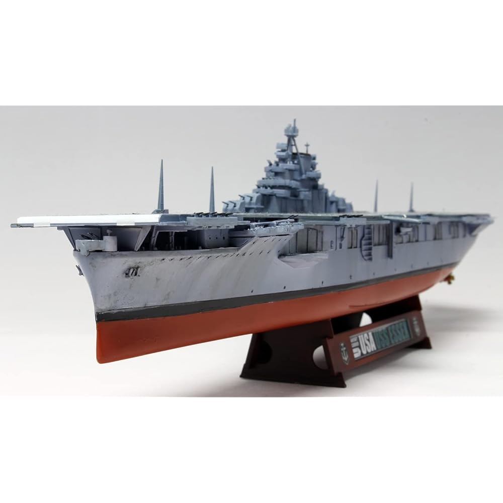 Platts/Italeri 1/700 World of Warships US Navy Aircraft Carrier Essex Plastic Model WOW49503