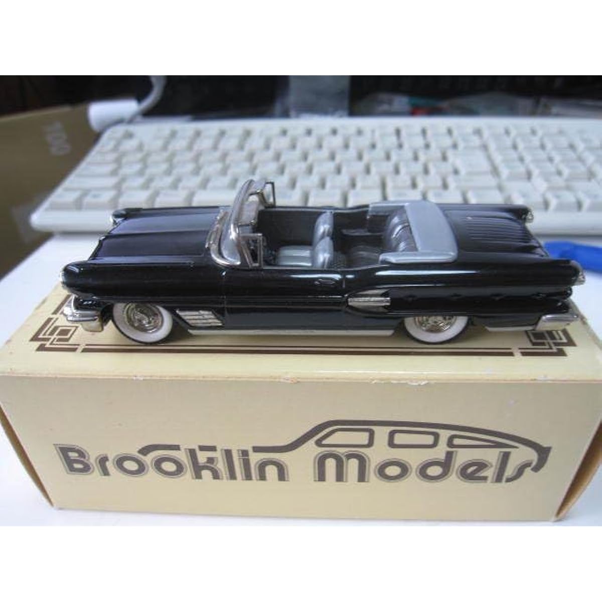 Brooklyn Pontiac Bonneville Convertible 1/43 Made in England White Metal