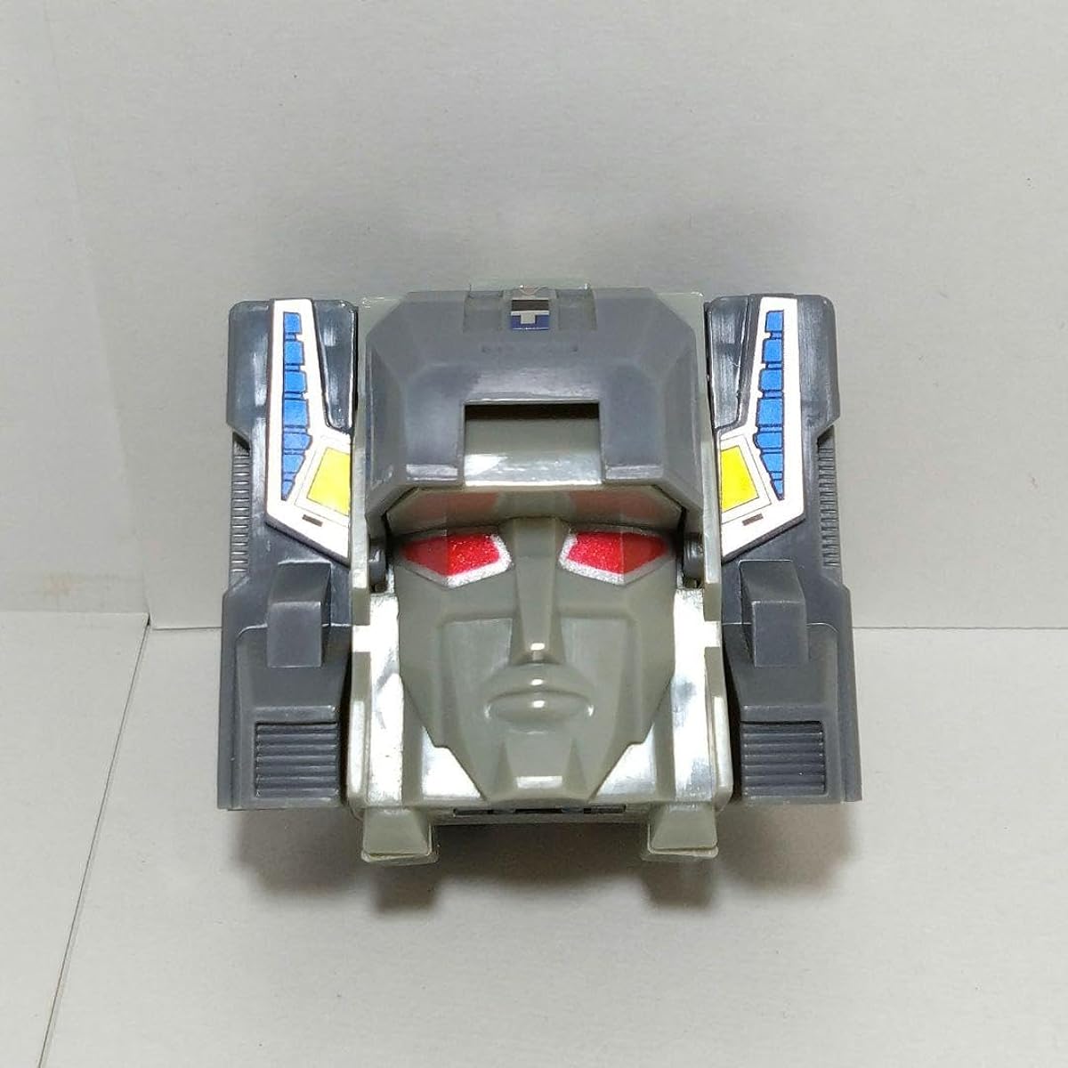 Fortress Maximus Headmaster Large Transformer DJ