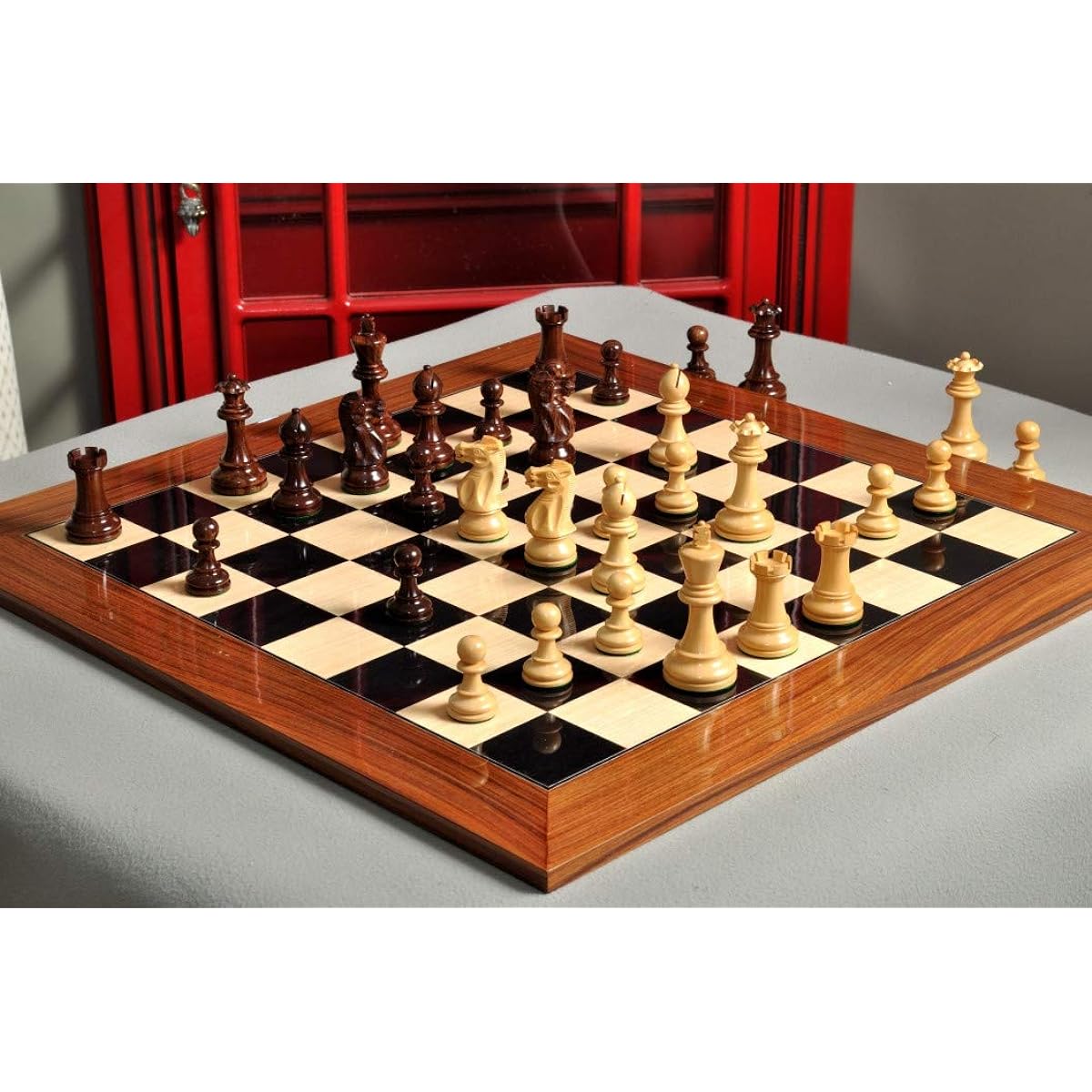The House of Staunton - Grandmaster II Series Chess Pieces - 4.0" King - Anjou and Natural Boxwood