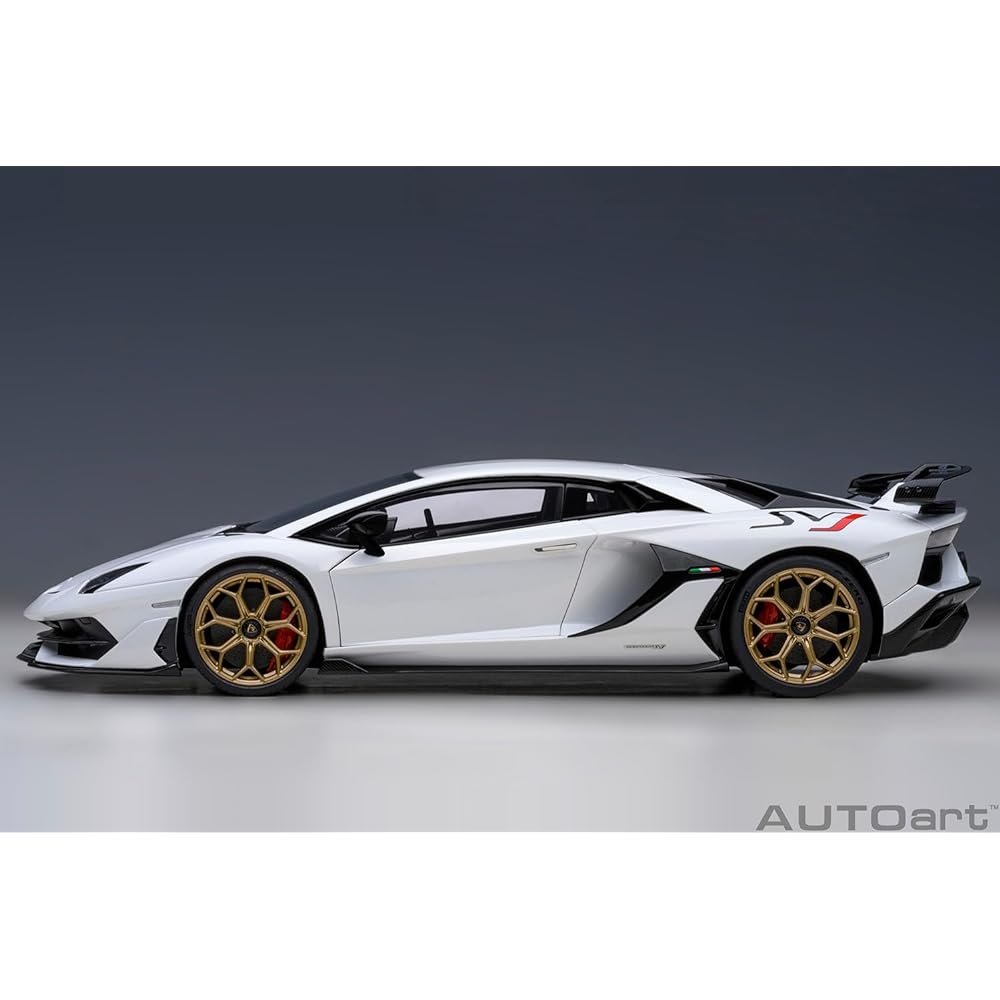 AUTOart 1/18 Lamborghini Aventador SVJ Pearl White Finished Product