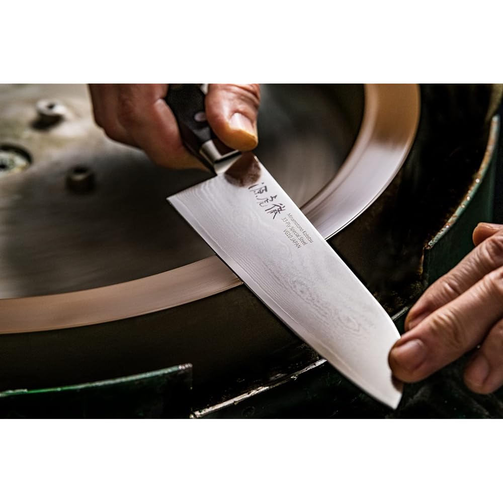 Yasuda Hamono Toru Minamoto Ginsai Damascus Santoku Knife Made in Japan 180mm M100