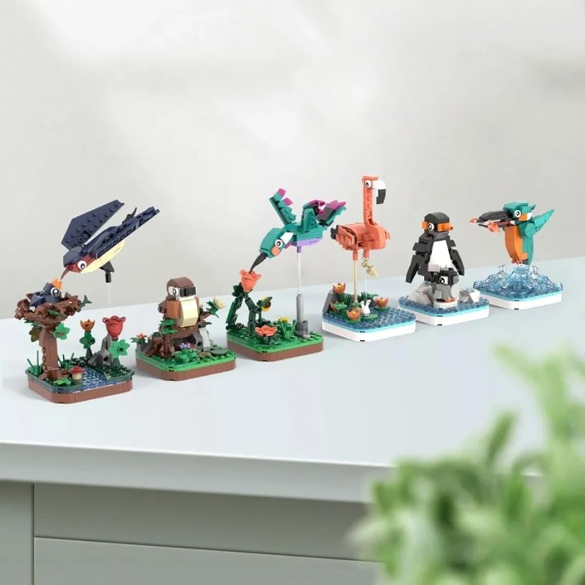 APOSTROPHE Games Majestic Bird Model Building Blocks Kit - 876 Pieces - 6 Unique Bird Models for Kids and Adults