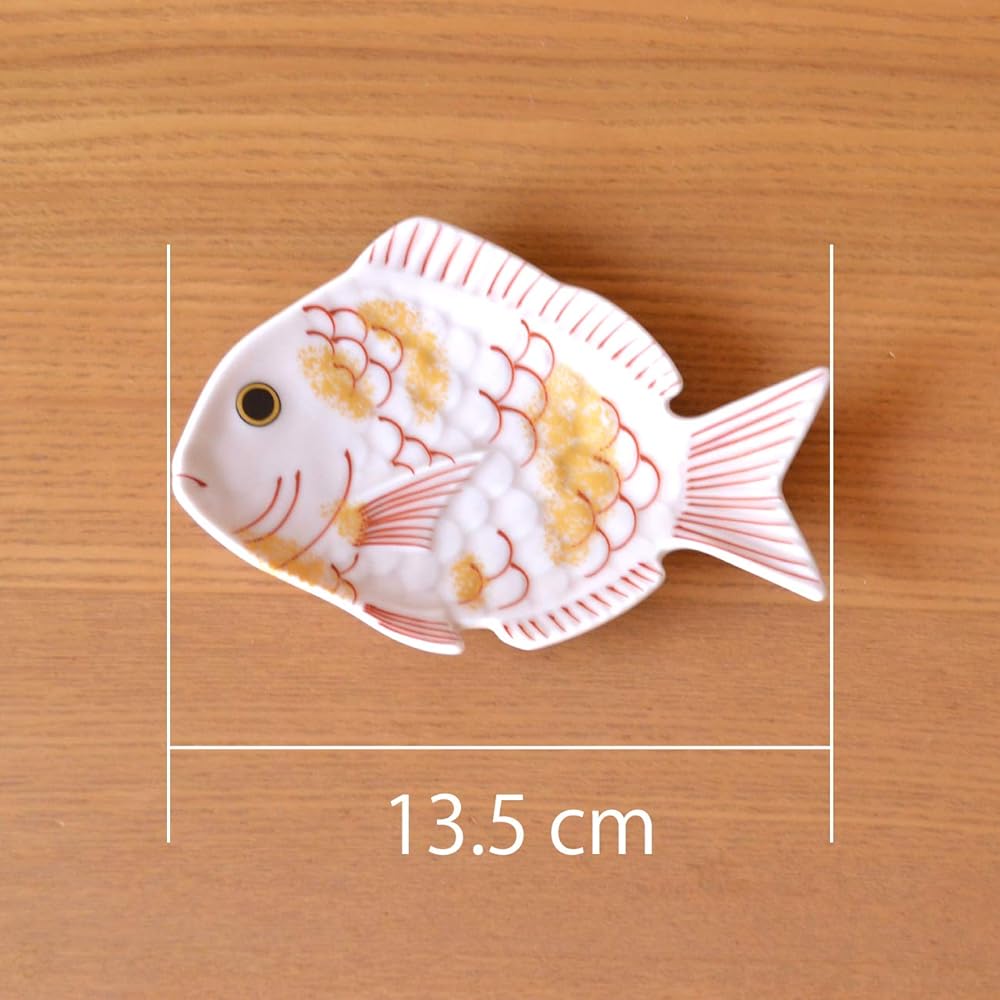 New Year tableware, Japanese tableware, small plates, sea bream, lucky charms, Arita ware, Sakura sea bream, small plates, set of 5, gift box included