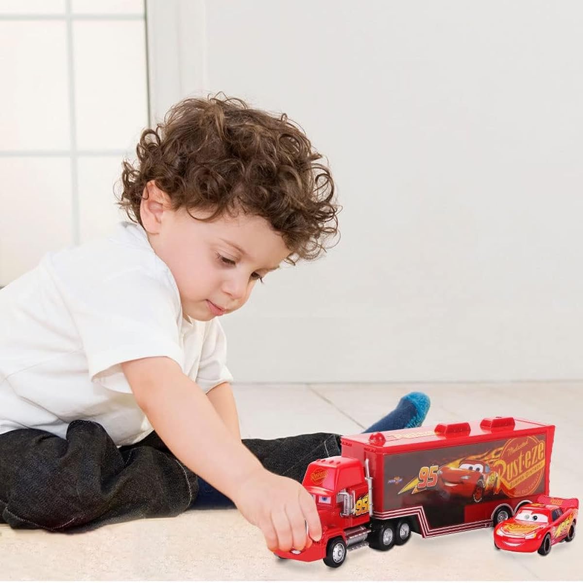 Toys Mack Uncle Truck 1:55 Diecast Model Vehicle (Red Uncle No.95)