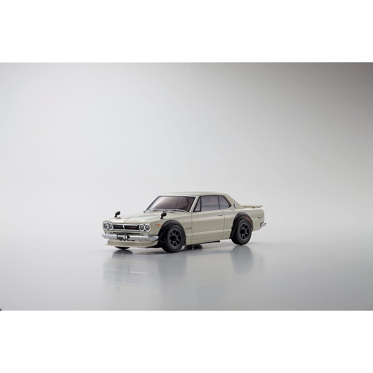 Kyosho Mini-Z AWD Nissan Skyline 2000GT-R (KPGC10) Tuned Version White 32636W 2.4GHz