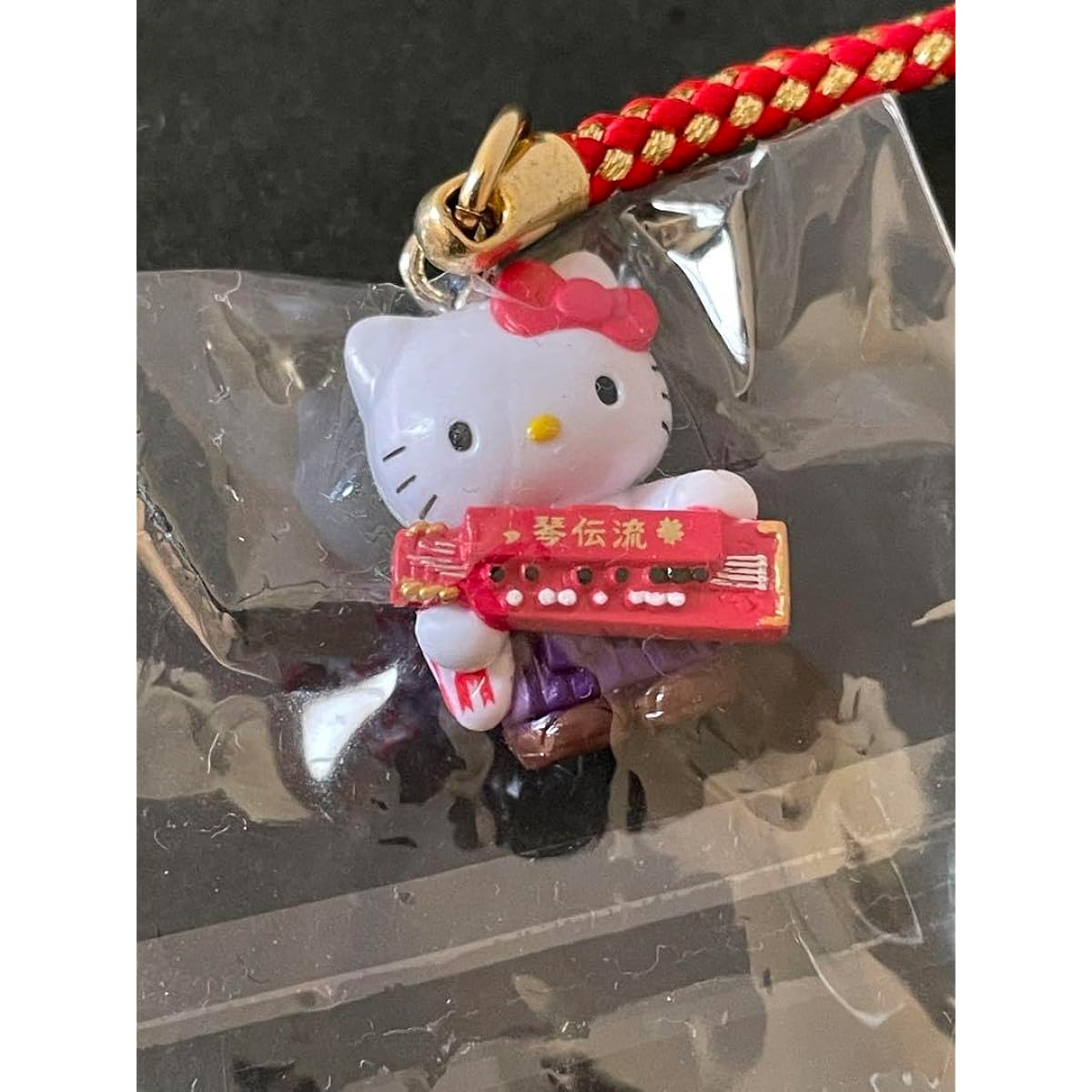 Local Kitty-chan Netsuke Taishogoto version Kotodenryu