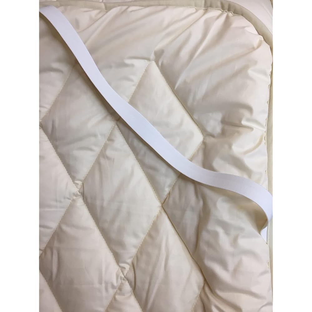 100% French wool bed pad (wide double) 154 x 200cm Made in Japan Washable Unbleached Plain 35% cotton 65% polyester Rubber at 4 corners