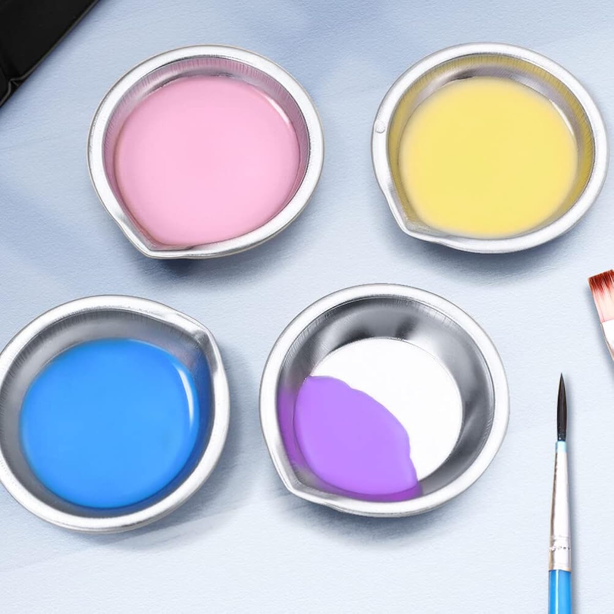 Cabilock 24Pcs Makeup Palette Stainless Steel Small Round Paint Tray Artist Watercolor Paint Mixing Palette Tray for Home Store