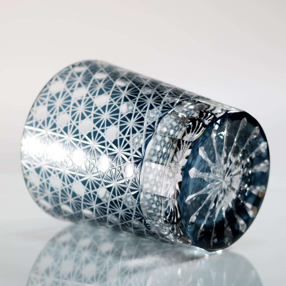 GREEM MARKET Crafts with wooden box Glasswork Kiriko glass Cup Shochu glass Chrysanthemum connection pattern Kiriko glass Product number: GMS02236NW (Navy)