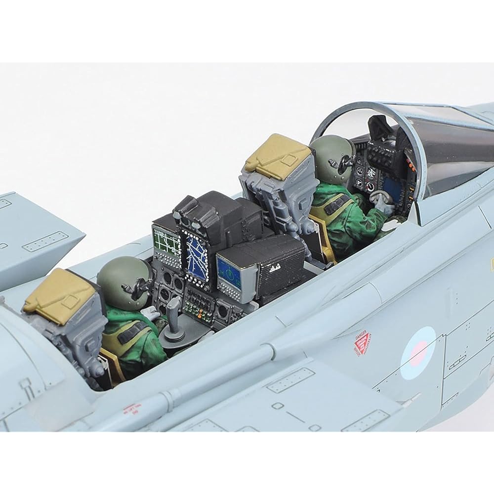 Tamiya 1/32 scale special project Italeri series British Army Tornado GR.4 (with pilot figure) plastic model 25425 25425-000