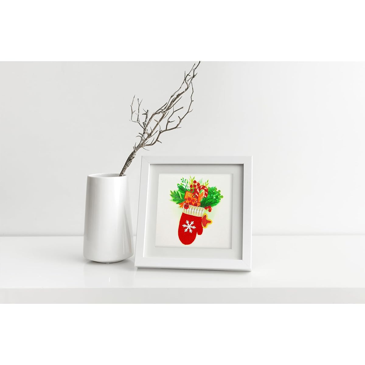 GREENHANDSHAKE Christmas Killing Cards 3D Collection - Unique Special Handmade, Designed Greeting Cards for Any Occasion (Christmas Gift Decoration Gloves)