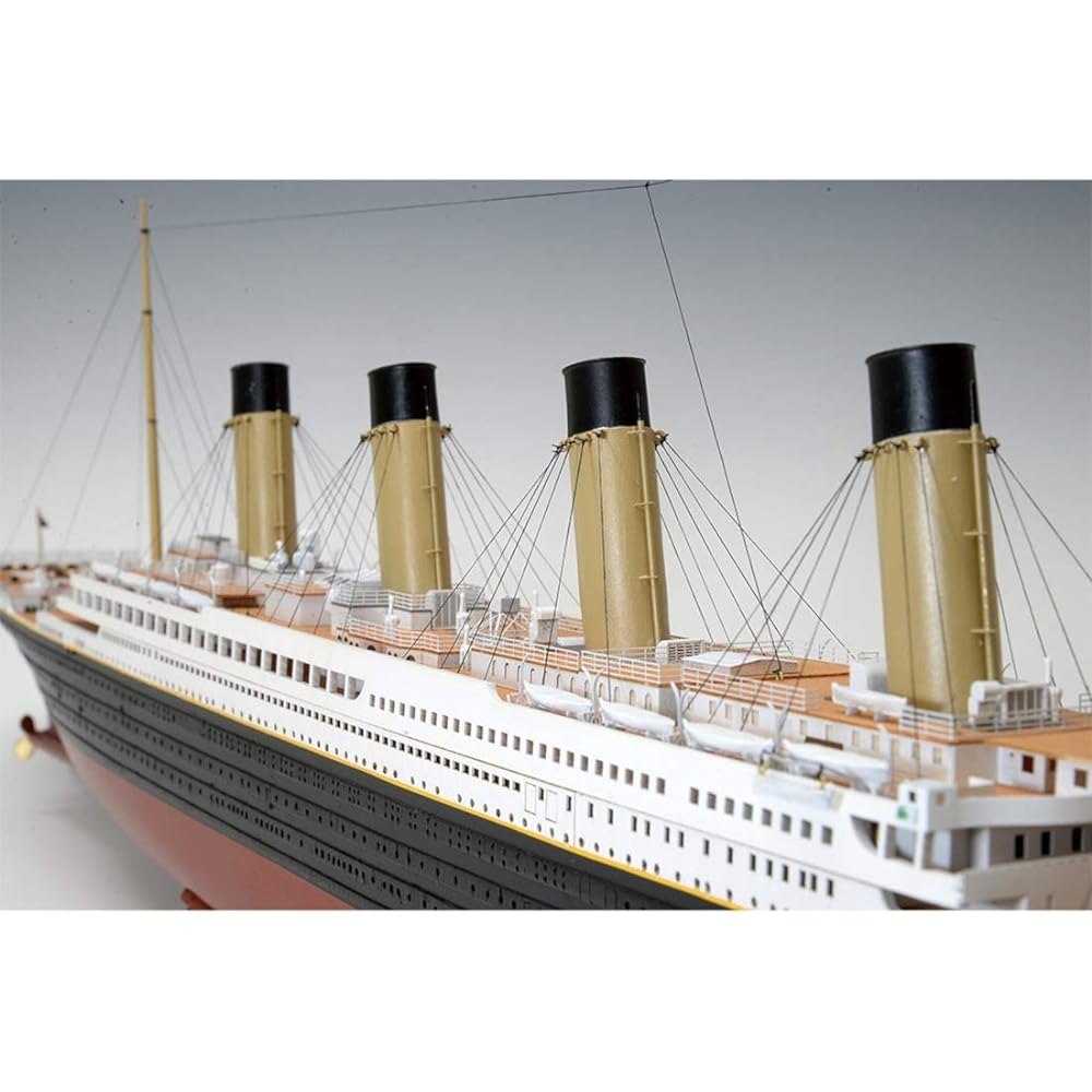 Woody Joe 1/350 R.M.S. Titanic Wooden Model Assembly Kit