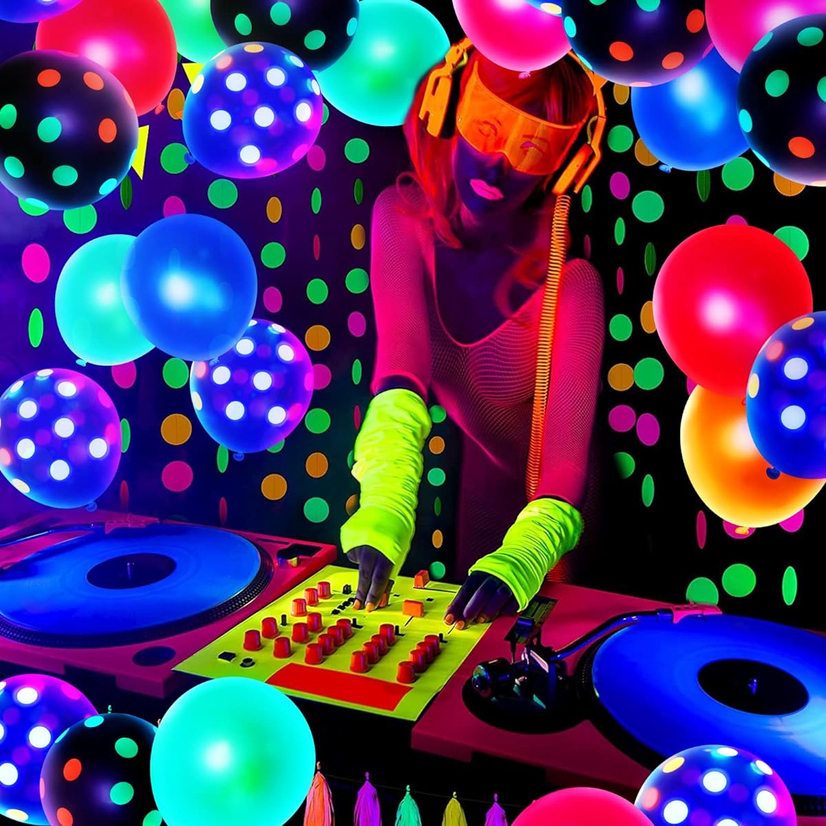 MJartoria 100pcs Glow in the Dark Balloons 12 Inch Neon Balloons Black Light Fluorescent Polka Dot Balloons Luminous Latex Balloons for Birthday Neon Party Wedding Decorations