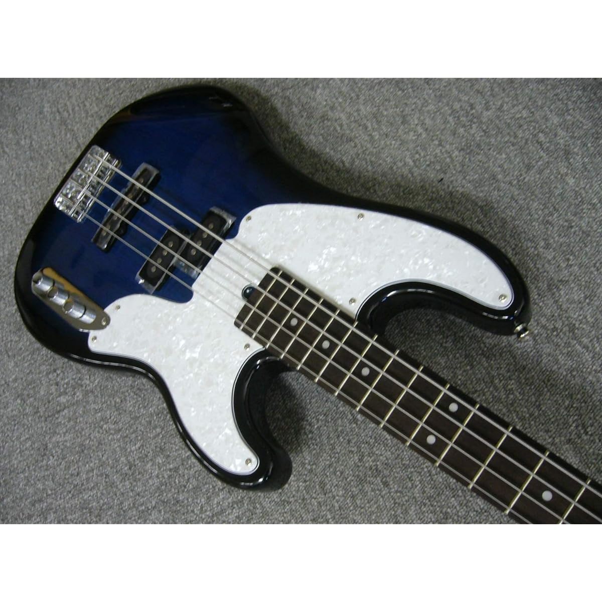 A higher-grade entry model! Bacchus Bass | Bacchus/BTB-PJ TBS (Trans Blue Sunburst) Electric bass with rose fingerboard / Well-made entry model