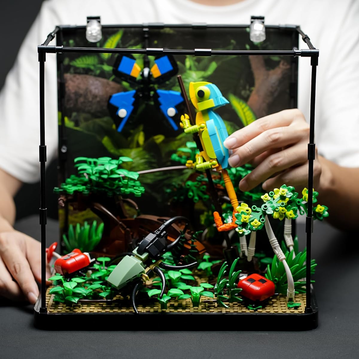 ENJBRICK Flower Botanical Butterfly Garden Building Set Animal Insect Tank Building Toy Set for Boys and Girls Ages 12+ 1358 Pieces