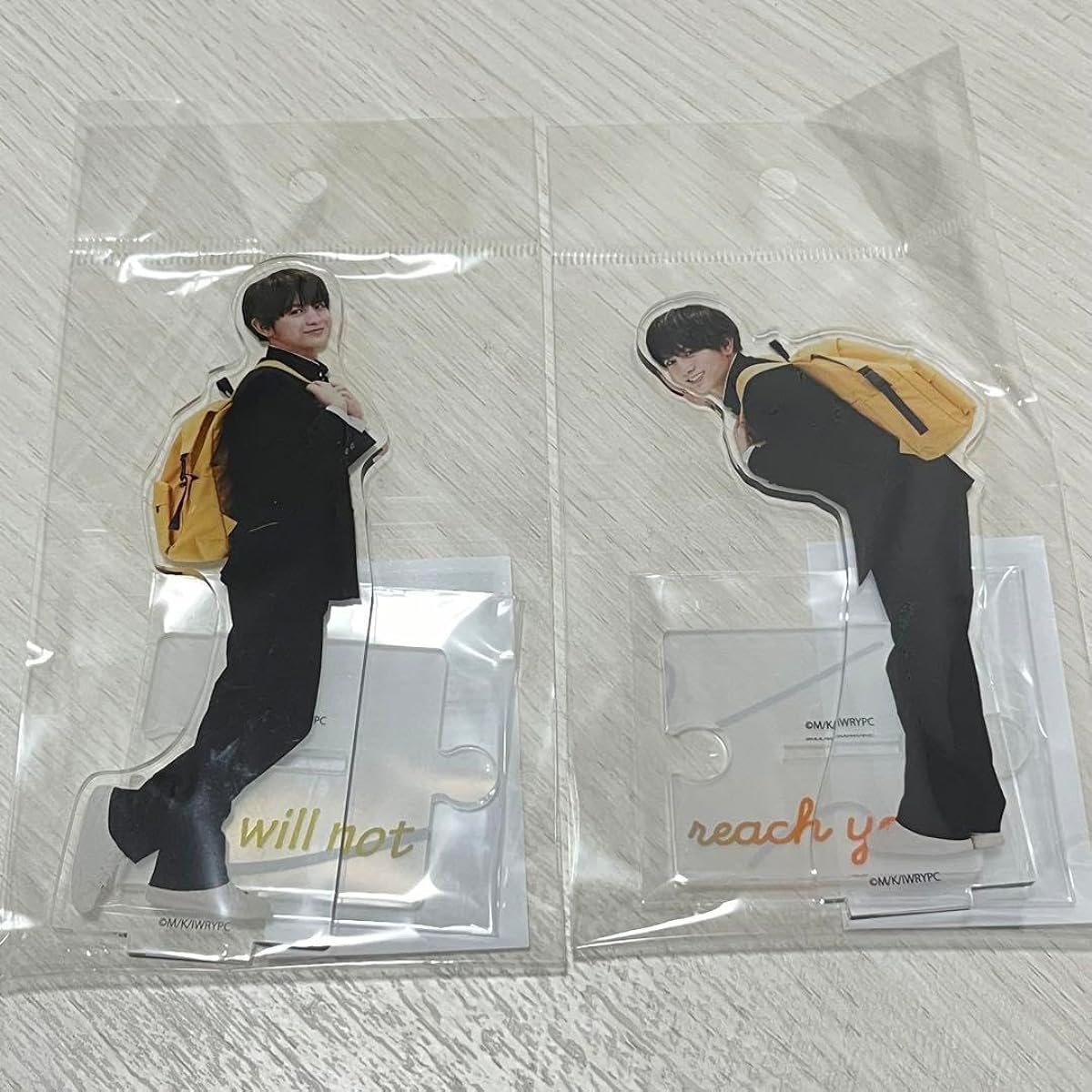 I can't reach you. Kashiwagi Yu Haru Kakeru Acrylic Stand Set DJ