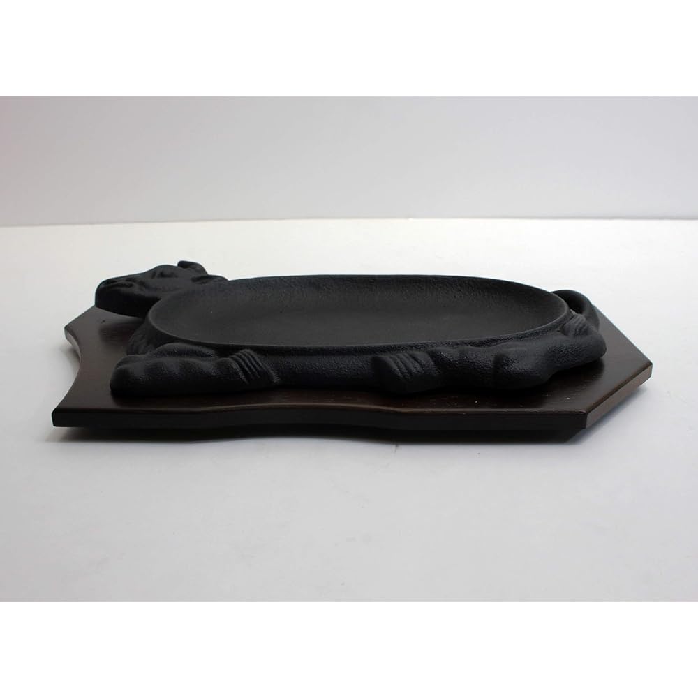 Castle Enterprise Ikenaga Iron Works Living with Iron Steak Plate Iron Plate Cow Shape IH Compatible Gift Wrapping Specification