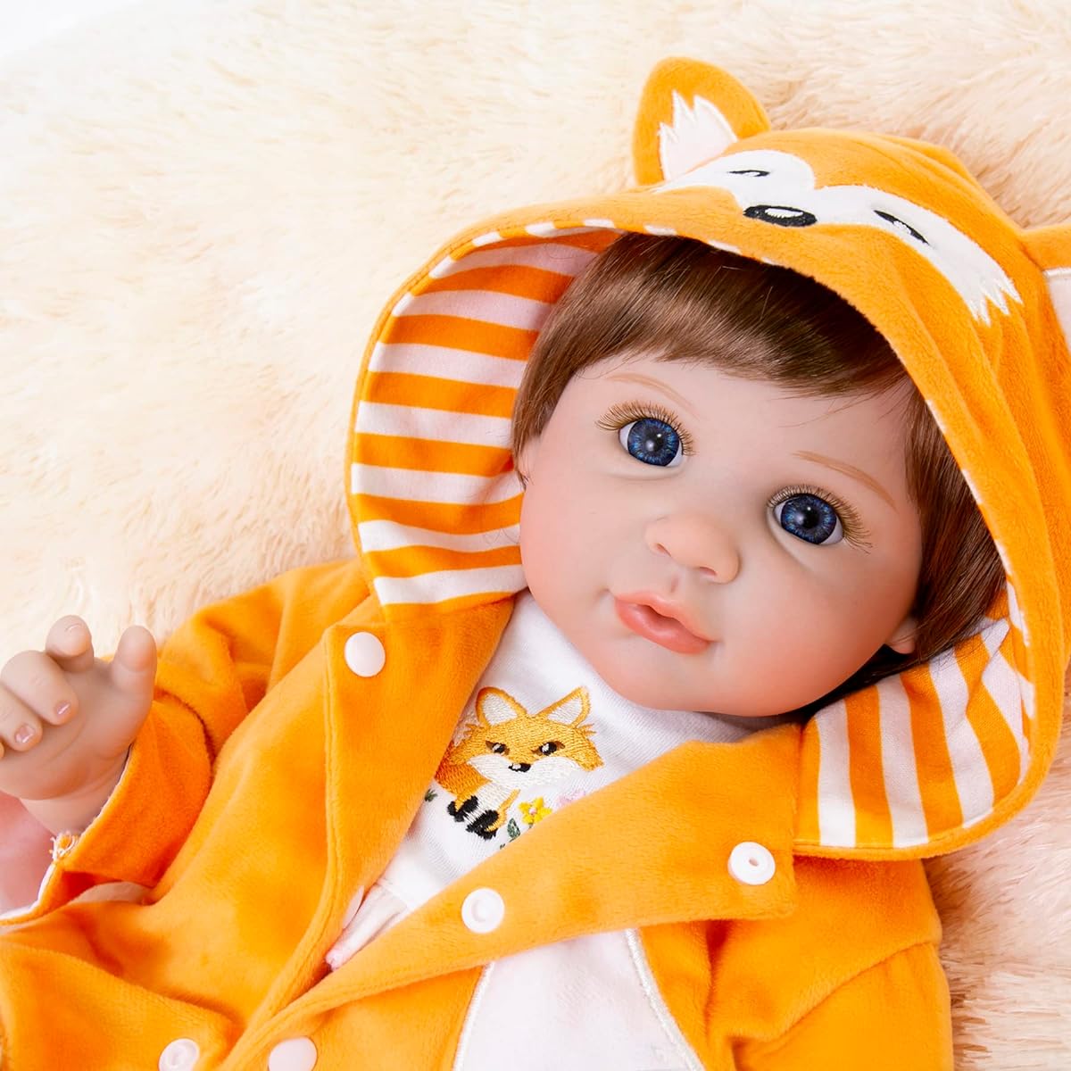 Aori Lifelike Baby Doll Real Life Baby Doll 22 Inch Realistic Reborn Baby Girl with Soft Body and Plush Accessories for Girls