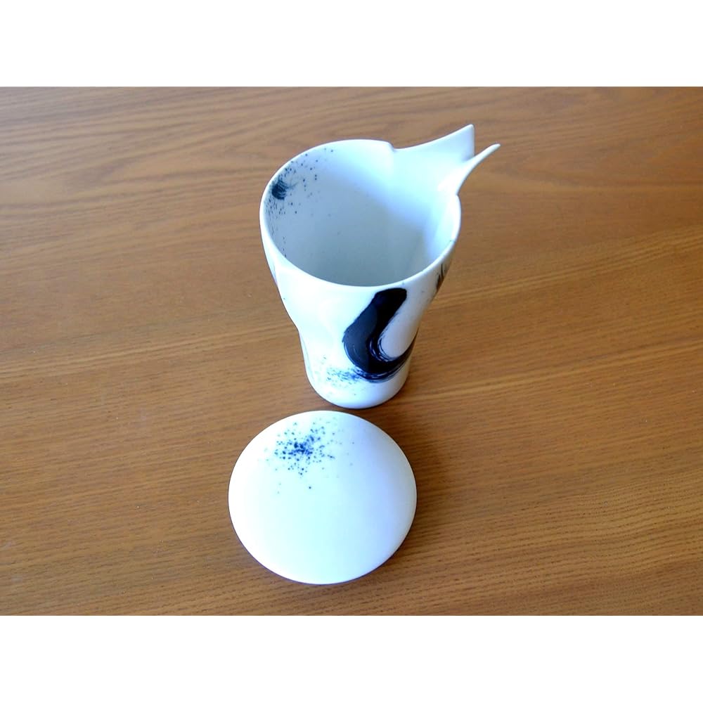 Liquor set, Tokkuri Ochoko set, Arita ware, 1 sake bottle, 2 flat cups set, Ryumon, ceramic, made in Japan