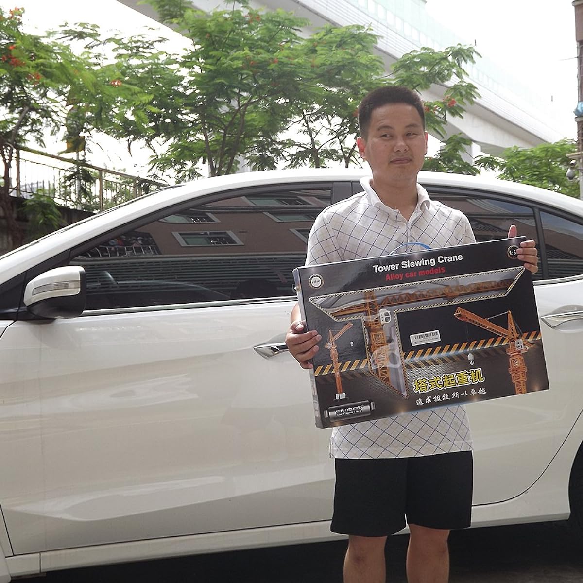 Tipmant Large Alloy Diecast Model Toy Diecast Tower Slewing Crane Truck Vehicle Miniature Car 1:50 Gift for Kids 20" Height