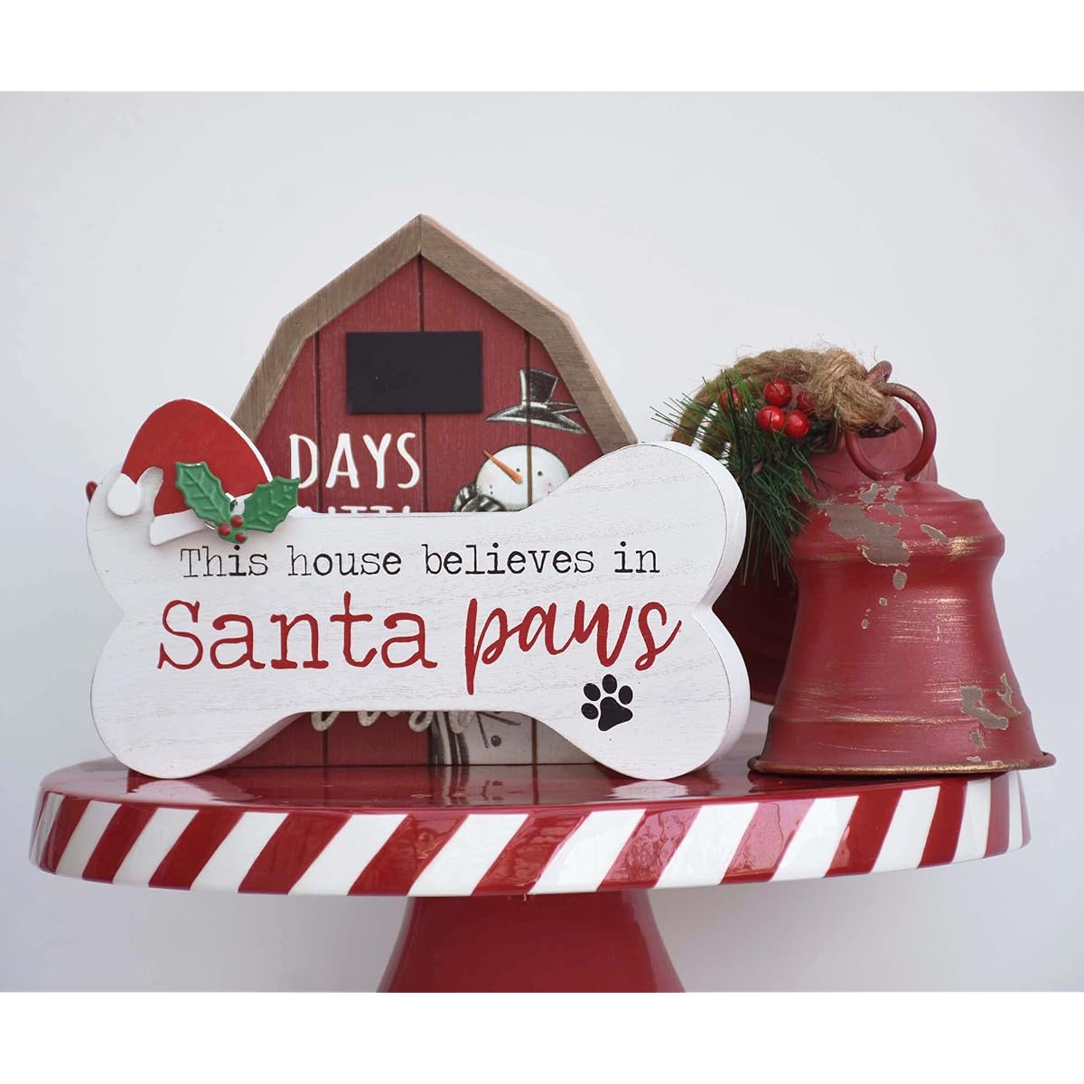 Paris Loft Pet Christmas Sign, This House Believes in Santa Paws, Dog Bone Christmas Sign, Wooden Holiday Sign Dog Decor for Living Room, Dining Room, Family Room, Entryway, Kitchen