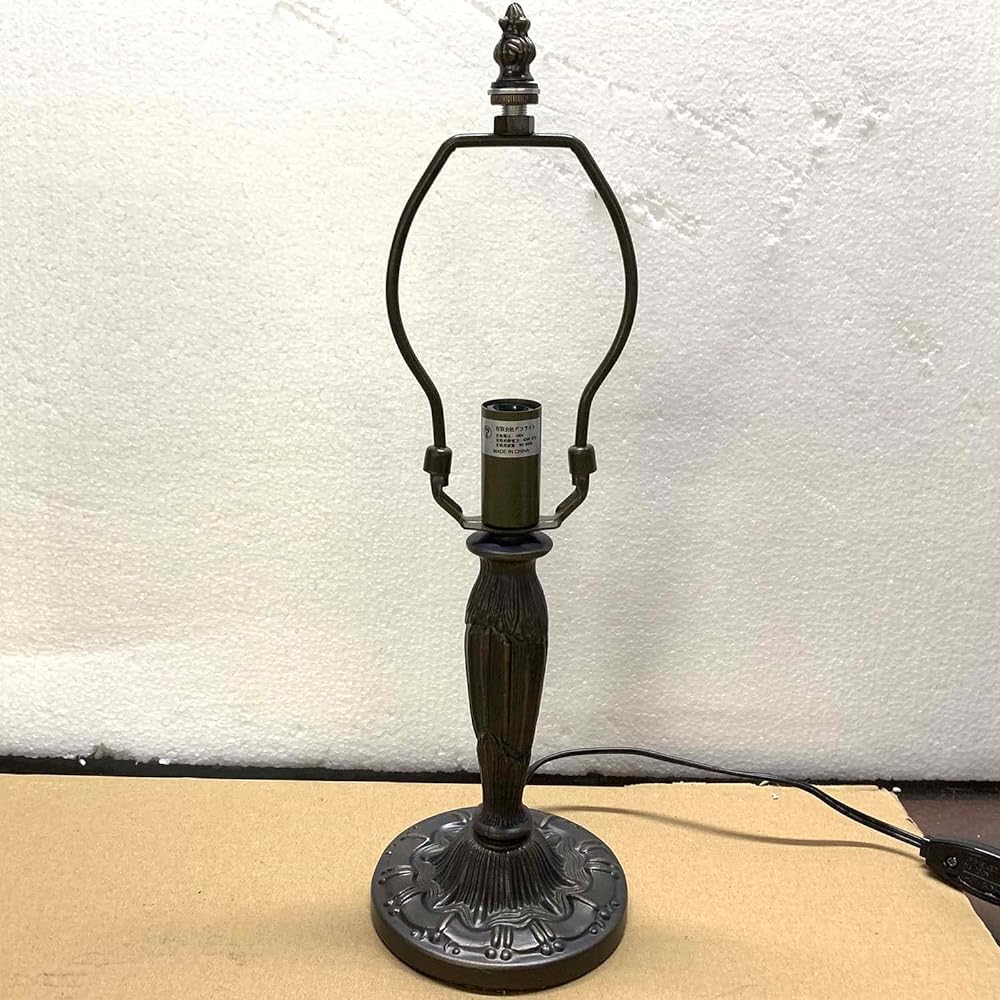 Stained Glass Table Lamp Table Light Stand Lamp Stand Light Antique Retro Stylish Tiffany Stained Lamp Bedroom Scandinavian Bedside Bed Light Tabletop Vintage Lamp Stand Light Rose LED Compatible BIEYE Lighting L10858