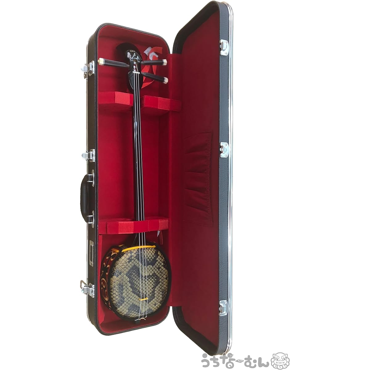 Sanshin hard case + Uchinamun sticker