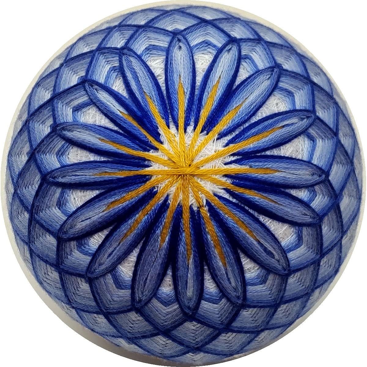 Temari Neko Shop Temari "Pompon Dahlia" White background with light blue flowers Temari Temari Temari Seasonal decorations