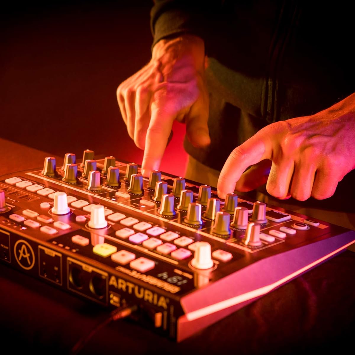 ARTURIA Analog Drum Machine DrumBrute Impact