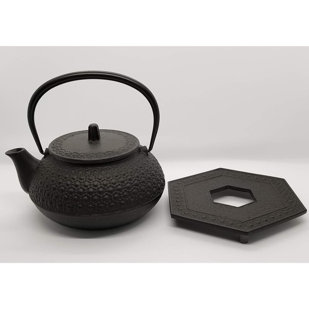 Iwachu Iron Kettle Black Baked 0.65L Iron Kettle Dual Use Teapot Type 5 New Tortoiseshell Set 16115