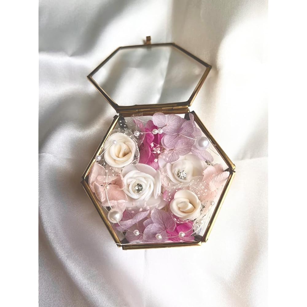 Lulu's Ring Pillow Lavender Pink Wedding Preserved Flower Size: Long diameter 8 cm x Short diameter 7 cm x Thickness 3.7 cm Ring Pillow Lavender Pink Lulu's-1784