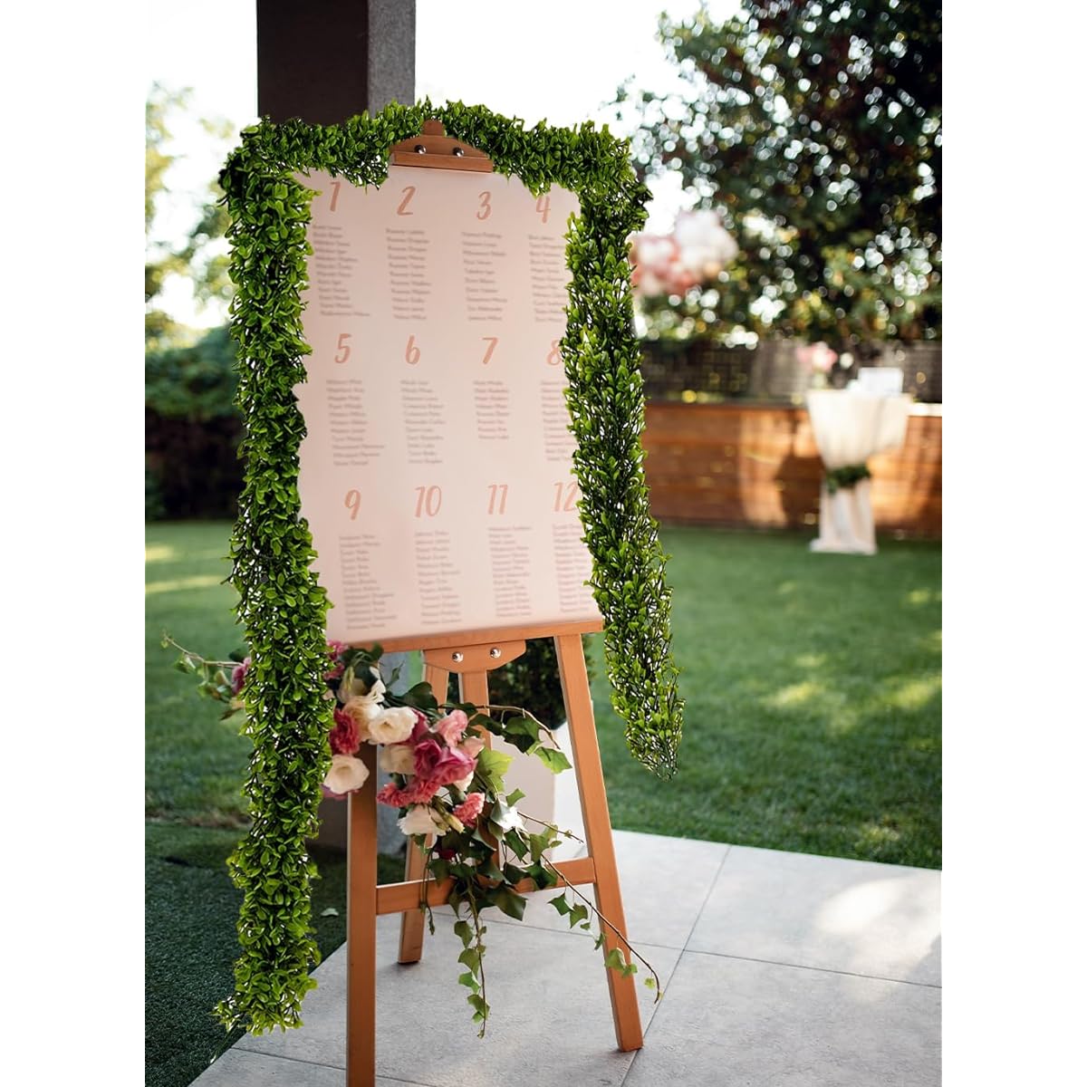 Serene Spaces Living Artificial Green Boxwood Garland - Perfect for Window Decorations at Parties and Events, 5.5 Feet Long
