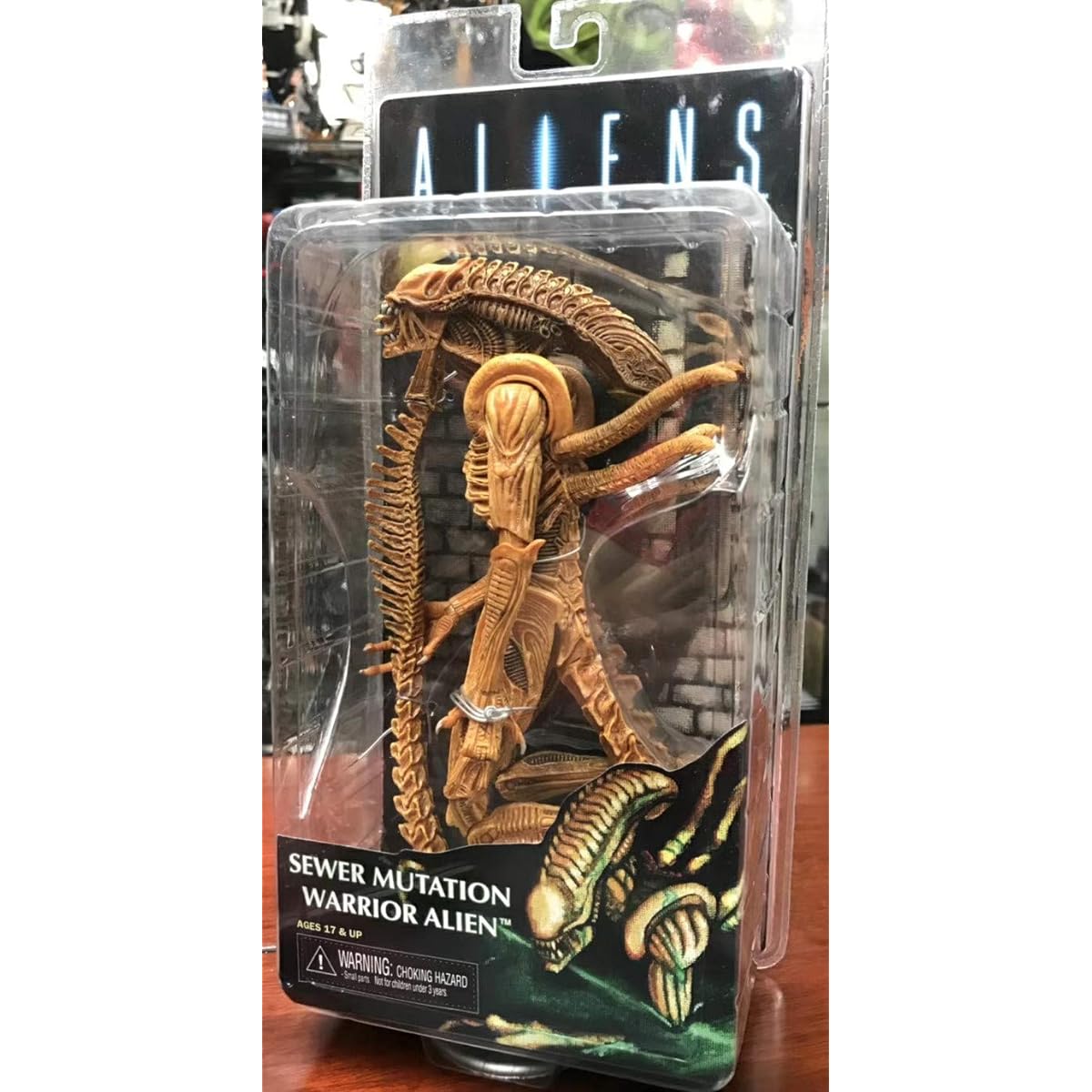 Aliens Neca Sewer Mutation Warrior Alien (SDCC 2017 Exclusive)
