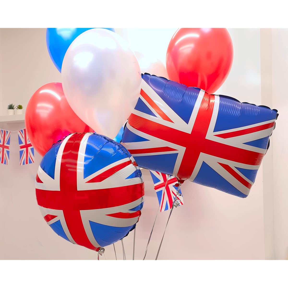 Toyland® Union Jack Foil Balloons Party Bundle 4pcs - 2 Round 18" & 22" Large Flag - Charles III Coronation - British Party Decorations