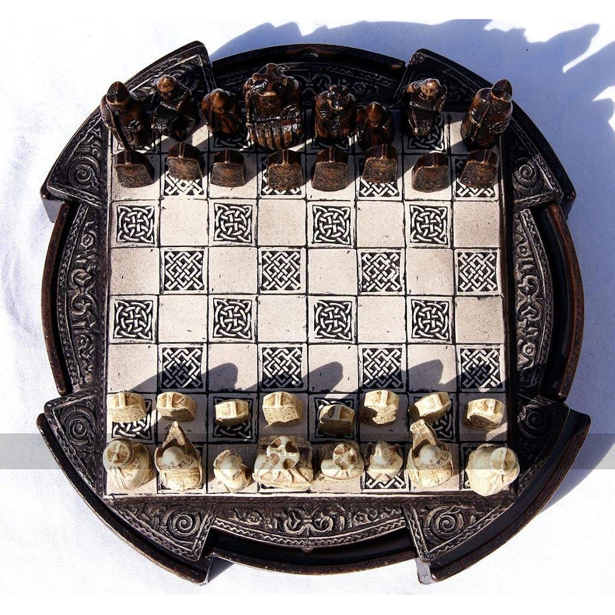 Isle Of Lewis Compact Chess Set (9 inch, brown cabinet)