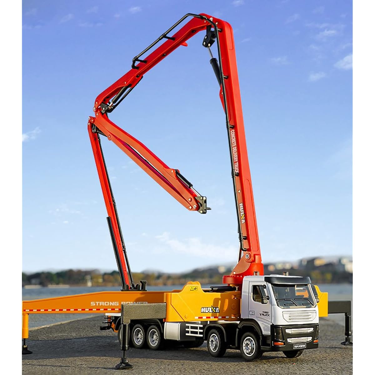 Qcar Concrete Pump Truck Construction Vehicle Toy 1:50 Scale Diecast Site Concrete Pump Truck Kids Toy Truck