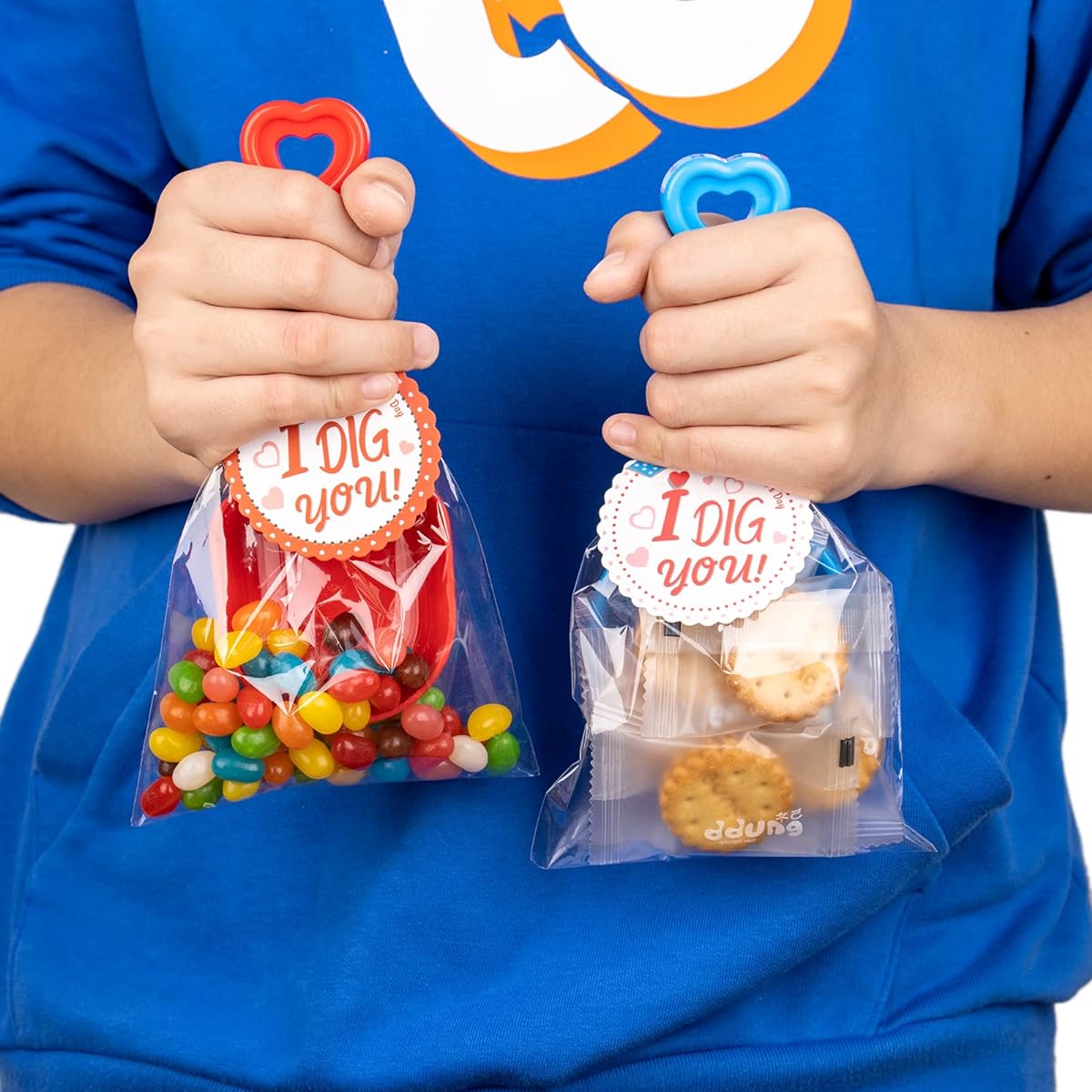 POPGIFTU Kids Valentine's Day Cards with Toys, Plastic Shovel and Candy Bag, 28 I DIG YOU Cards, 28 Valentine Plastic Shovels, Valentine Party Favors, Classroom Exchange Prizes